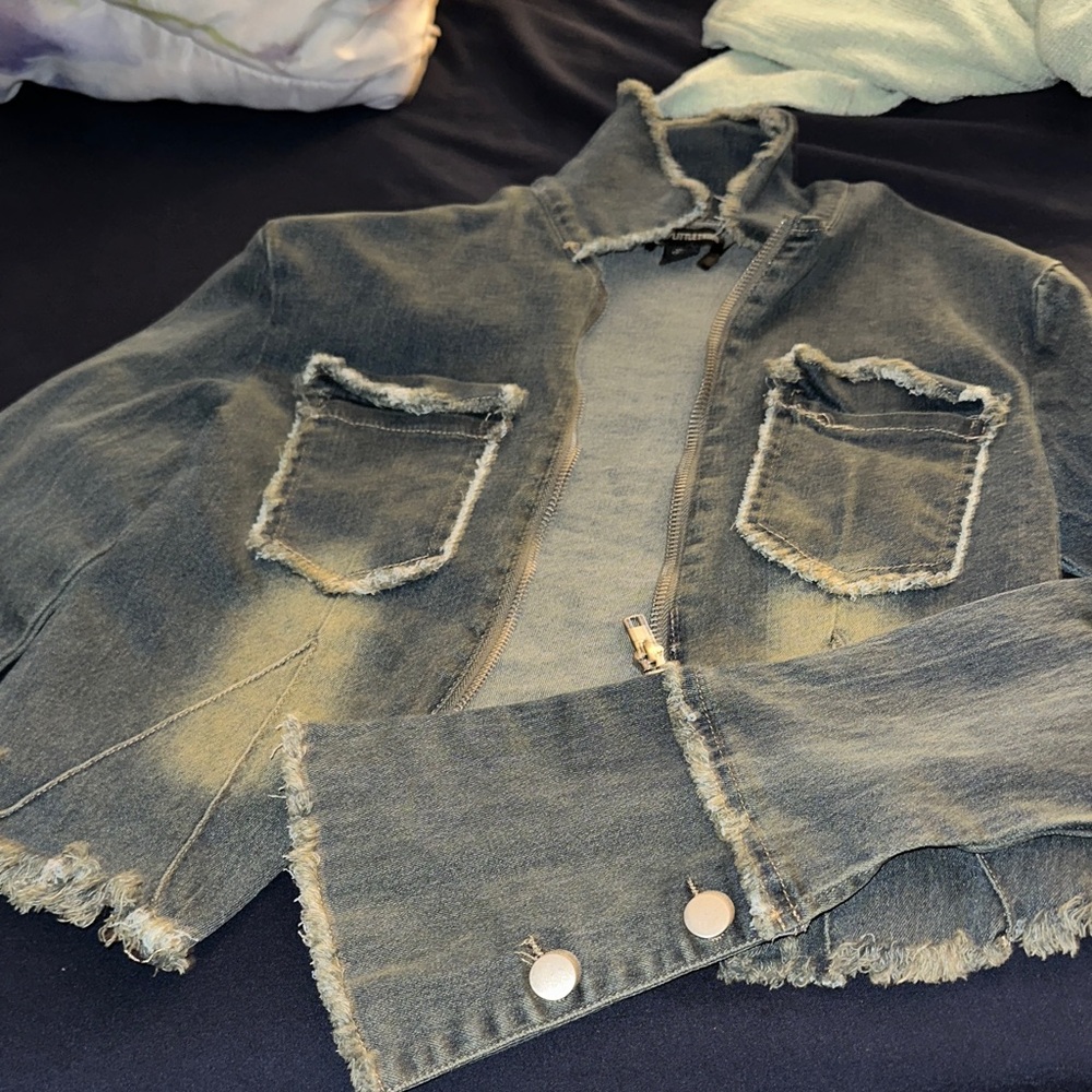 PrettyLittleThing Distressed Blue Jean Jacket